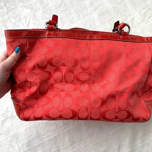 Y2K Coach Cherry Signature Jacquard Gallery Monogram Purse Rare Shoulder Bag - Picture 9 of 17